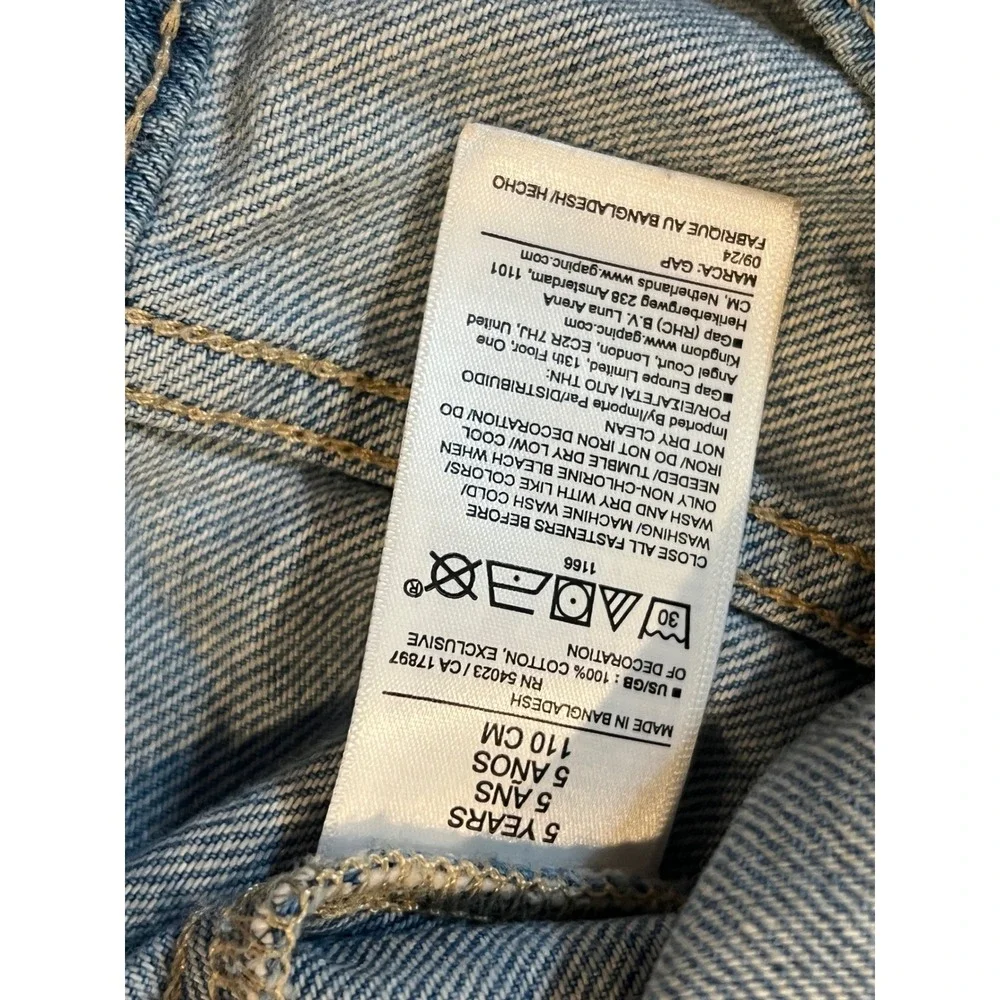 GAP baby disney